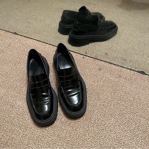SOLD - Massimo Dutti Leather Shoes
